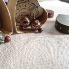 különleges fa fülbevaló