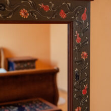 fekvő míves tükör