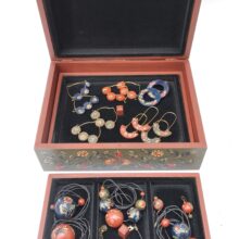 emeletes ékszeres doboz