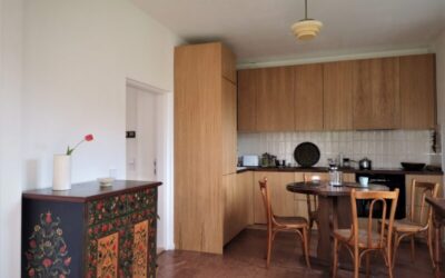 népies eklektikus tér