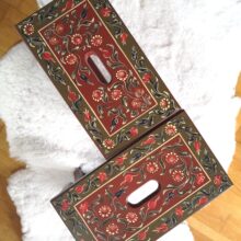 bordó, zöld sámli