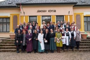 kelengyelada-kiallitas-megnyiton-9 Kelengyeládák és titkaik a Kárpát-medencében kiállítás megnyitó